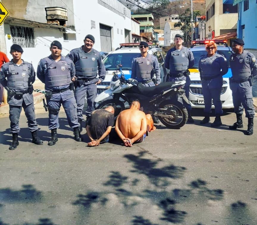 Vídeo PM age rápido em Colatina e recupera moto roubada Colatina em Ação