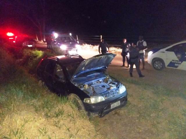 PM recupera veículo roubado em Alto Rio Novo.ES