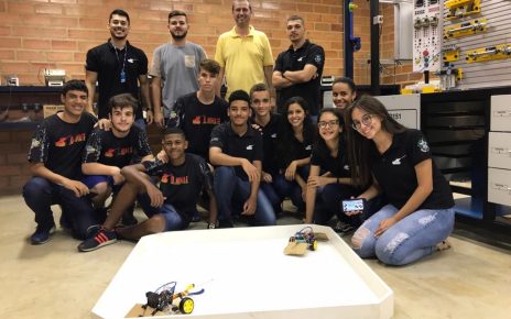 Os alunos do Curso Técnico em Informática, da Escola Honório Fraga, de Colatina produziram os robôs