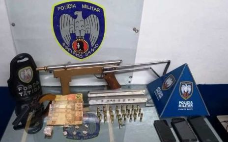 Armas, munições, drogas, dinheiro, celulares apreendidos pela PM em Colatina-ES - Foto PM/ES
