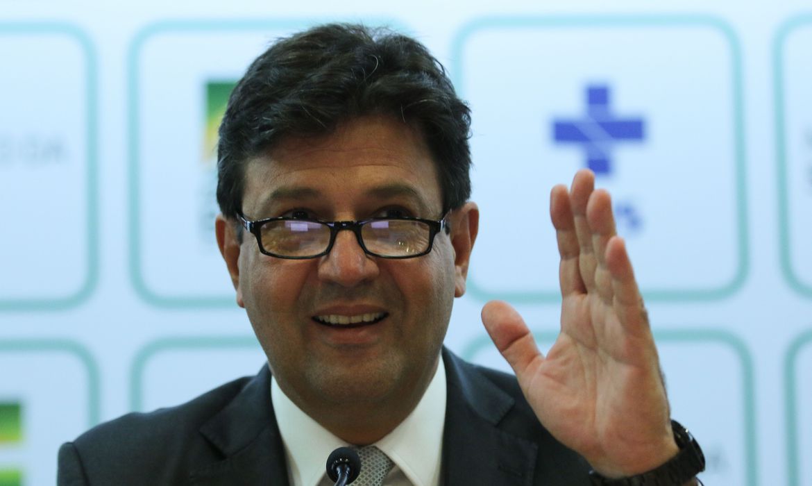O Ministro da Saúde, Luiz Henrique Mandetta, divulga dados atualizados sobre novo coronavírus no país - Foto Agência Brasil