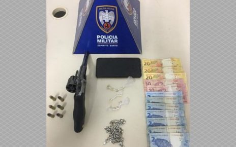 Arma e drogas são apreendidas pela Policia Militar em Colatina - Foto Reprodução