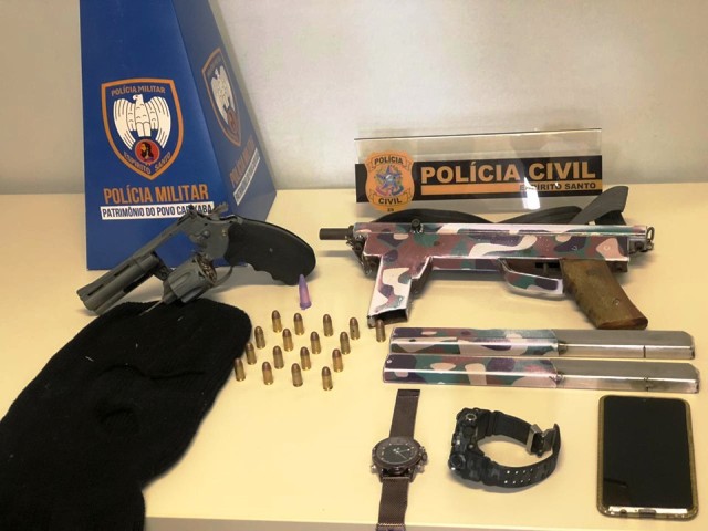 Submetralhadora é apreendida e cinco pessoas são detidas em Pinheiros - Foto Reprodução