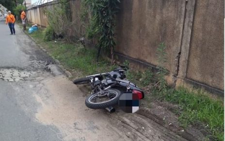 Motociclista bate em outra moto ao tenta fugir da PM em Colatina - Foto: PMES/Divulgação