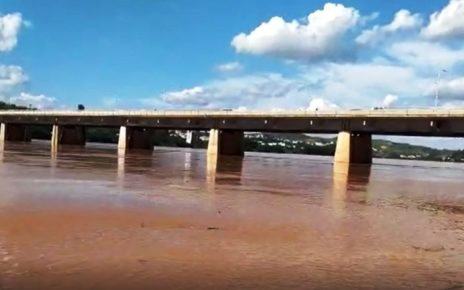 Colatina - Rio Doce com tendência a atingir cota de inundação nas próximas horas - Foto: Reprodução