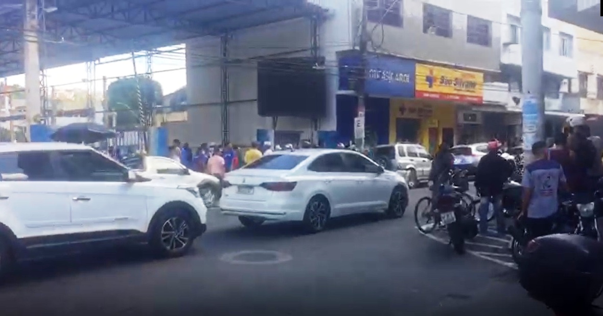 PM de folga atira contra veículo para evitar ser atropelado em Colatina - Foto: Reprodução