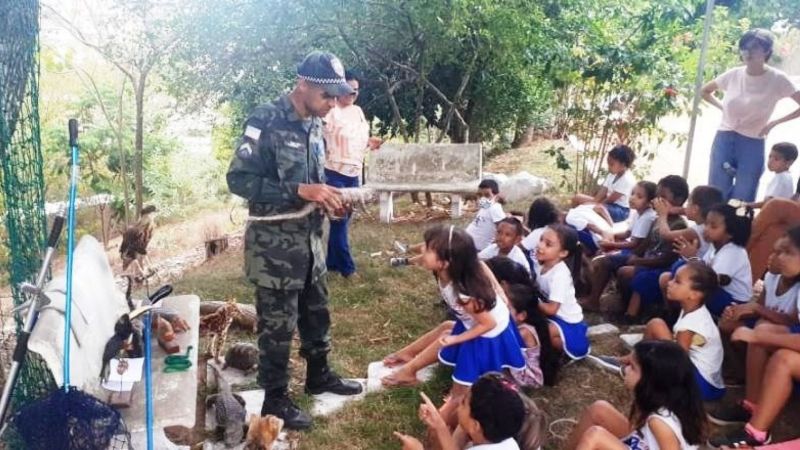 Polícia Militar Ambiental conscientiza crianças sobre o meio ambiente em Colatina - Foto: BPMA/Divulgação