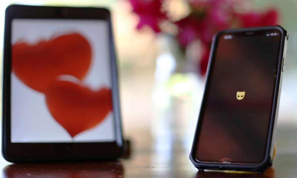 Amor e tecnologia: aplicativos têm ajudado a formar casais Foto: Fábio Rodrigues Pozzebom/Agência Brasil