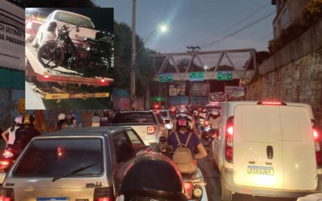 Acidente entre carro e moto deixa trânsito complicado na Ponte Florentino Avidos em Colatina - Foto: Rede Social