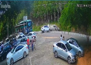 Acidente na ES-080 em Águia Branca deixa 3 pessoas feridas -Foto: Reprodução