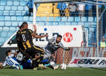 Gustavo: o guardião de Colatina nas redes do Criciúma - Foto: Rede Social