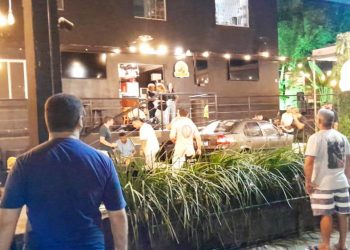 Motorista embriagado invade bar em Colatina, deixando várias pessoas feridas - Foto: Rede Social