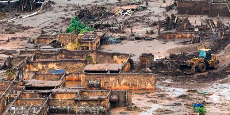 Samarco, Vale e BHP propõem R$127 bi para reparar Mariana; MP buscará mais -Foto: Antônio Cruz - Agência Brasil