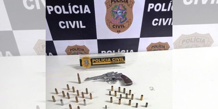 Operação policial em Colatina: PCES apreende arma e munições em busca por suspeito de 28 anos - Foto: PCES/Divulgação