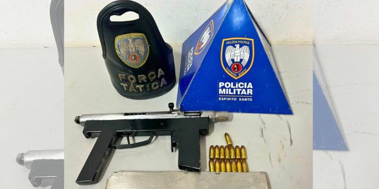 PM cumpre mandado de prisão e apreende submetralhadora em Colatina - Foto: Reprodução