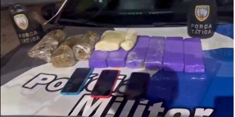 Vídeo | Polícia Militar apreende drogas em bairro de Colatina - Foto: PCES/Divulgação