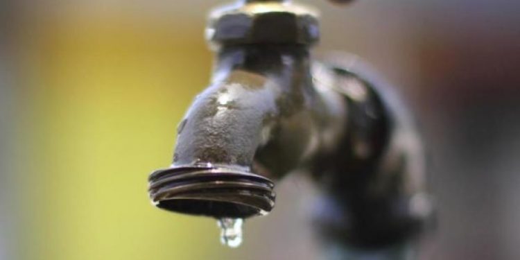 Rompimento na rede adutora afeta 16 bairros de Colatina - Foto: Reprodução