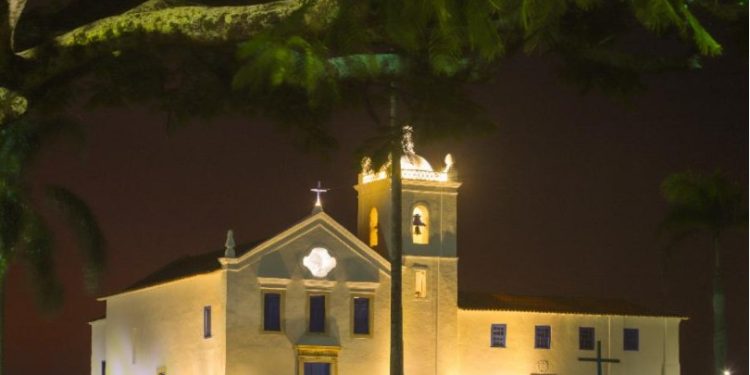 Igreja dos Reis Magos em Nova Almeida é restaurada e ganha novo uso cultural, turístico e devocional - Foto: Secom / PMS