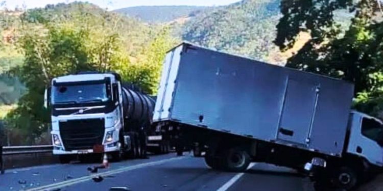 Motociclista morre em grave acidente na BR-259 em Colatina - Foto: Rede Social