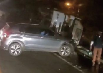 Grave acidente na BR 259 em Colatina: vários feridos em colisão envolvendo carreta e três automóveis - Foto: Reprodução