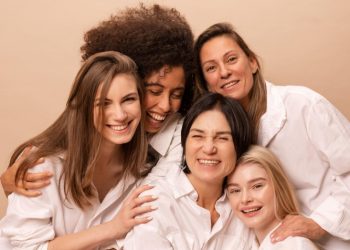 7 Cuidados diários para uma vida plena e saudável: especial mulher - Foto: Freepik