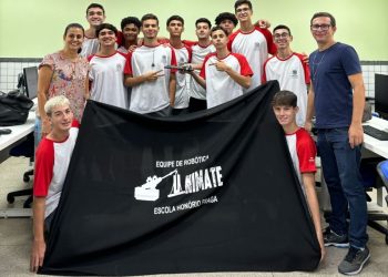 Unimate Team: alunos da Escola Honório Fraga prontos para o desafio do Campeonato Nacional de Robótica - Foto: Reprodução