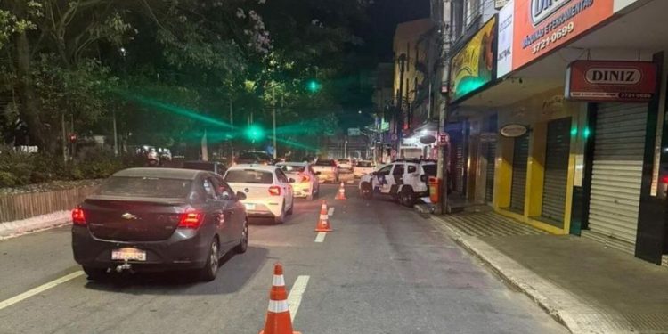 Operação de trânsito em Colatina resulta em 110 autos de Infração e 10 veículos recolhidos - Foto: PMES/Divulgação