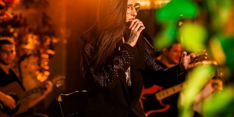 Paula Cassaro se apresenta este sábado em Colatina: um espetáculo imperdível - Foto: Divulgação