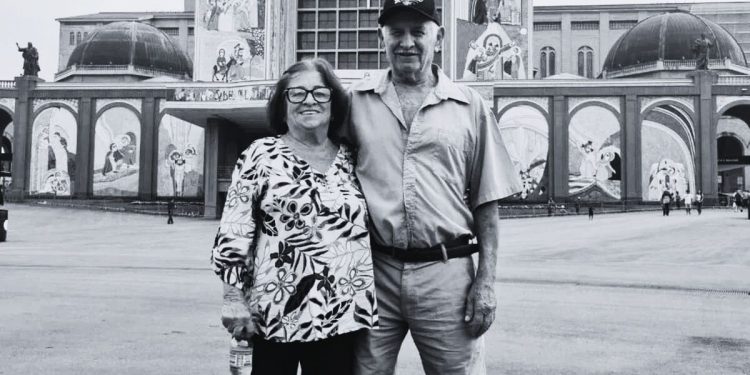 Lucia Maria Cerchi Maestrini, de 79 anos, e Alberto João Maestrini, de 83, morreram em acidente. Eles eram casados há mais de 50 anos. — Foto: Arquivo Pessoal