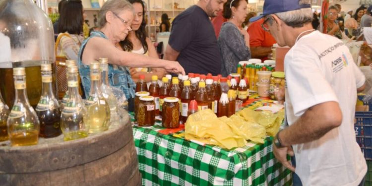 Horários de ônibus estendidos para você curtir a Expocol e o FestCol em Colatina! - Foto: Afolhaonline.com