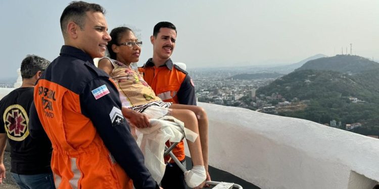 Hospital mobiliza equipe e realiza sonho de paciente acamada - Foto: Sesa