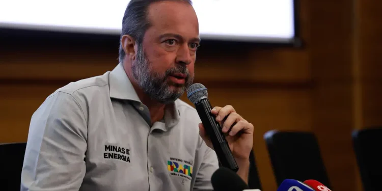 Horário de verão: decisão será na terça-feira (15), diz ministro - Foto: Agência Brasil