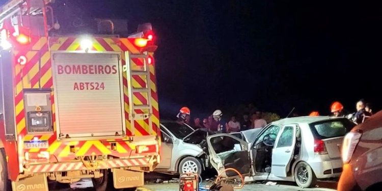 Cinco feridos em grave acidente na ES-080, em Colatina - Foto: Bombeiros
