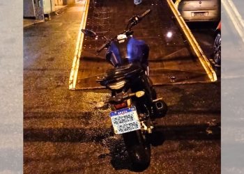 PM recupera motocicleta furtada em bairro de Colatina - Foto: PMES