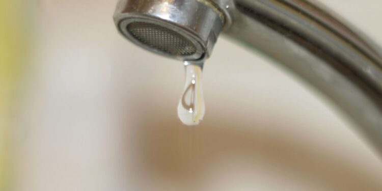 Rompimento em adutora deixa 5 bairros sem água em Colatina - Foto: Divulgação