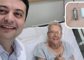 Aposentado recebe o menor marca-passo do mundo em Colatina - Foto: Divulgação/ Hospital São Bernardo