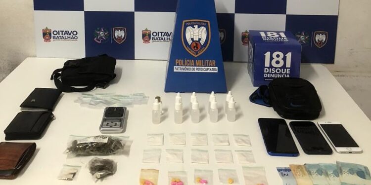 Veículo com drogas é interceptado na ES-080, a caminho de São Roque do Canaã - Foto: PMES