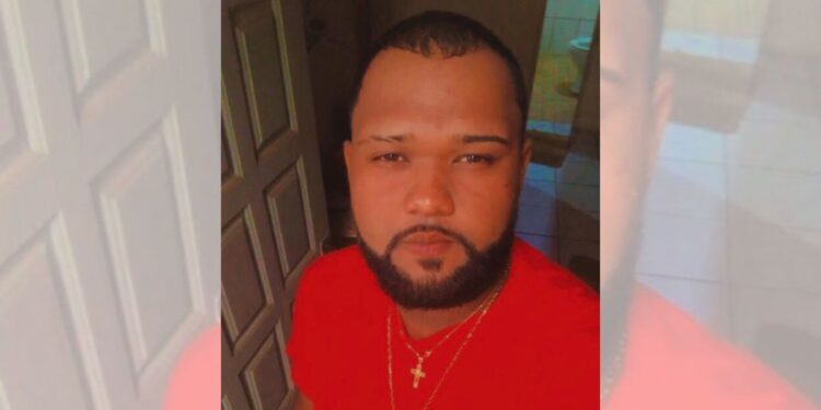 Homicídio em plena luz do dia em São Roque do Canaã - Foto: Reprodução