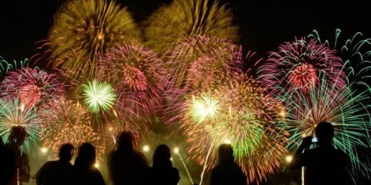 Queima de fogos e shows: Veja onde curtir o Réveillon no litoral capixaba - Foto: Reprodução