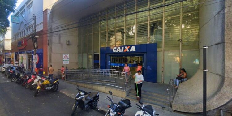 Bancos têm horários reduzidos de atendimento no final de ano - Foto: Reprodução