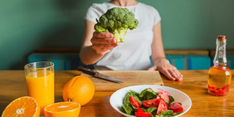 Ano novo, vida nova: médico dá 4 dicas de saúde para começar 2025 com autocuidado em dia - Foto: Reprodução