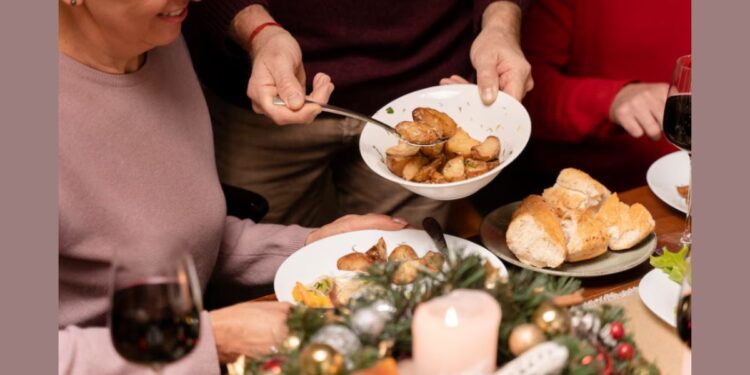 Alimentação equilibrada e festas de fim de ano: médico dá dicas para aliar as duas situações - Foto: Reprodução