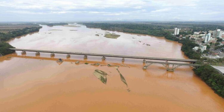 Fraude em indenizações da Samarco: 5 pessoas denunciadas na Operação Abutres em Linhares - Foto: Reprodução