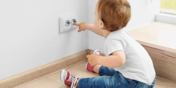 Segurança elétrica nas férias: dicas da EDP para proteger crianças e evitar acidentes em casa - Foto: Reprodução