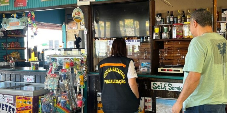 Operação Verão: Procon-ES fiscaliza bares, quiosques e restaurantes no interior do Estado - Foto: Procon.ES