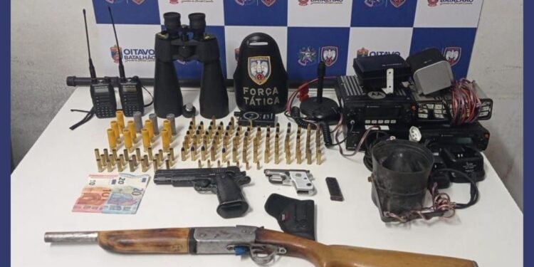 Força Tática localiza esconderijo de armas em Colatina e prende esposa de foragido - Foto: PMES