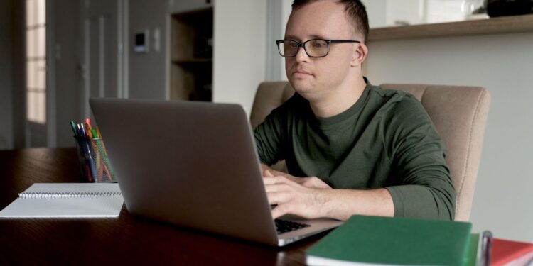 De olho nos concursos públicos: veja como se preparar e organizar os estudos em 2025 - Foto: Divulgação