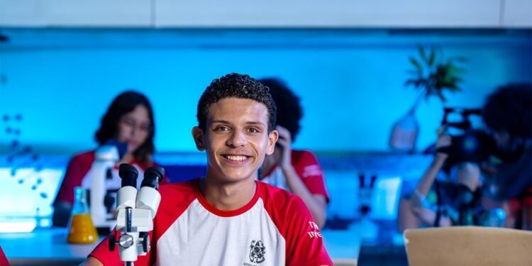 Sedu esclarece pontos da nova lei sobre o uso de celulares nas escolas - Foto: Sedu