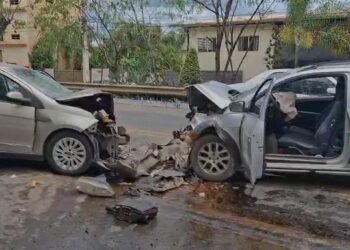 Grave acidente na BR-259 em Colatina: carro e picape colidem, gestante é socorrida - Foto: Rede Social