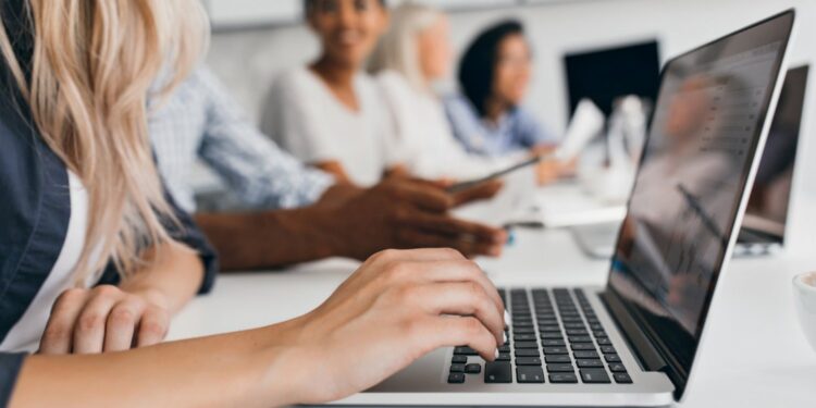 Projeto Qualificar ES: inscrições abertas para cursos gratuitos em Colatina - Foto: Freepik